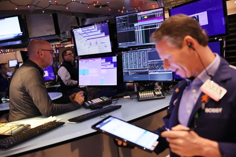 CNBC: futures, NVDA, and the 'AI trade' hype